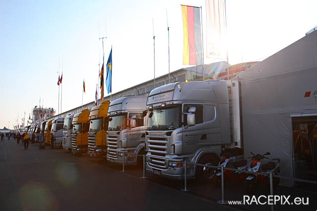 1000Km-Rennen NR 2008 - Sa 01 Fahrerlager IMG_0069