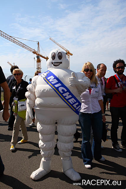 1000Km-Rennen NR 2008 - So 04 Startaufstellung IMG_1947