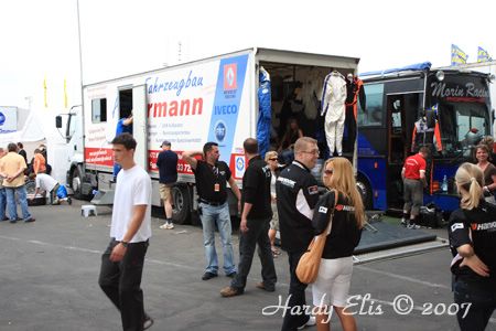 24h-Rennen 2007 - Boxengasse + Startaufstellung 03