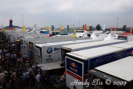 24h-Rennen 2007 - Boxengasse + Startaufstellung 10