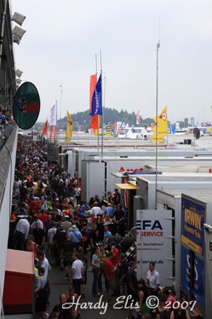24h-Rennen 2007 - Boxengasse + Startaufstellung 11