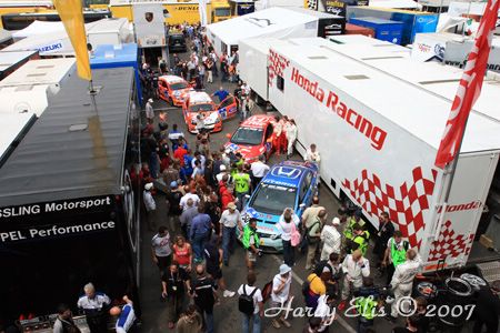 24h-Rennen 2007 - Boxengasse + Startaufstellung 13