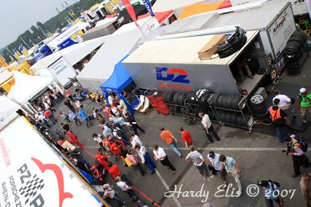 24h-Rennen 2007 - Boxengasse + Startaufstellung 16
