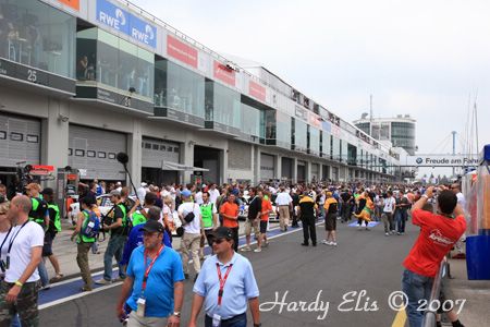 24h-Rennen 2007 - Boxengasse + Startaufstellung 27