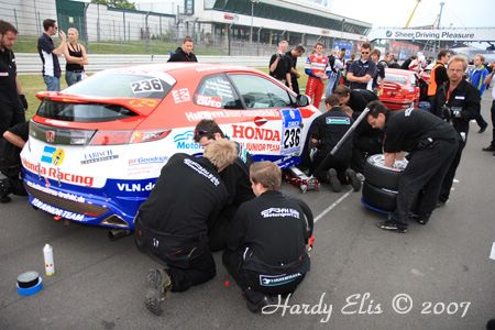 24h-Rennen 2007 - Boxengasse + Startaufstellung 81