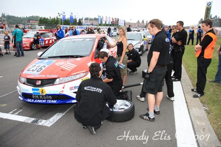 24h-Rennen 2007 - Boxengasse + Startaufstellung 84