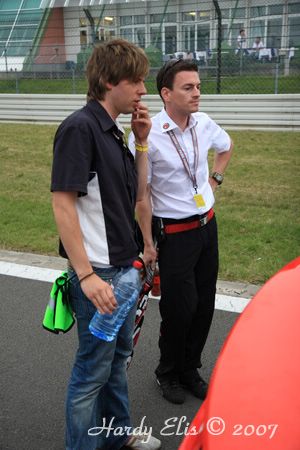 24h-Rennen 2007 - Boxengasse + Startaufstellung 85