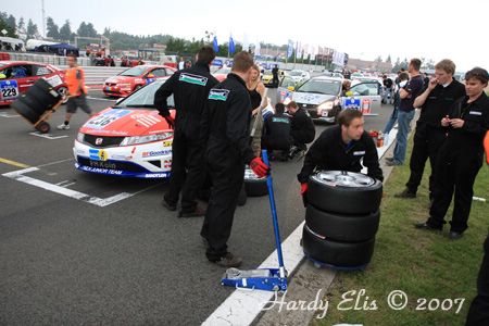 24h-Rennen 2007 - Boxengasse + Startaufstellung 88