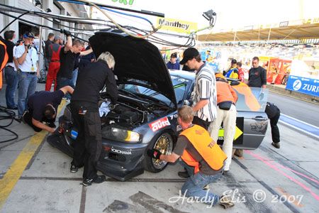 24h-Rennen 2007 - Boxengasse + Breitscheid Nacht 014