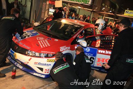 24h-Rennen 2007 - Boxengasse Nacht 15