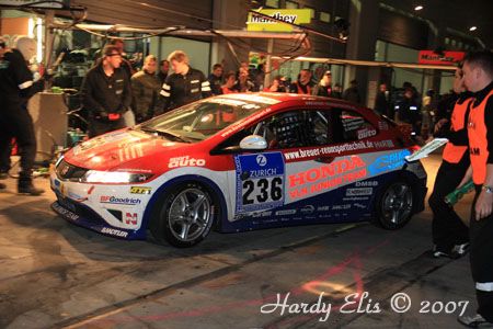 24h-Rennen 2007 - Boxengasse Nacht 39