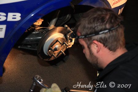 24h-Rennen 2007 - Boxengasse Nacht 71