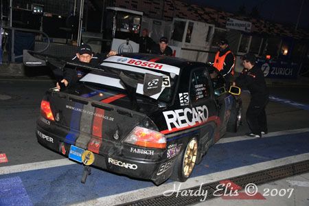 24h-Rennen 2007 - Boxengasse Nacht 81