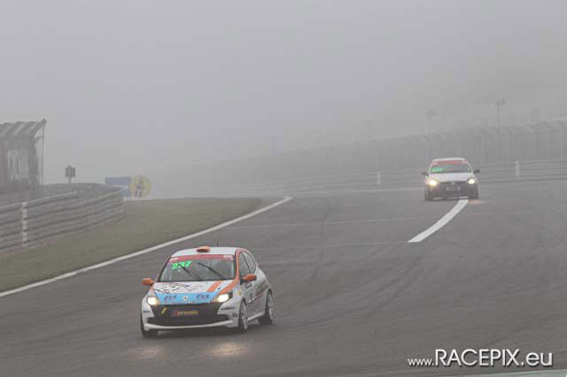 2010-05-15 Renault Rennen 2294 wwwRACEPIXeu