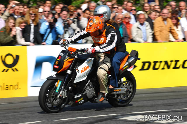 2009-04-19 DTM-Show Dus IMG_0371