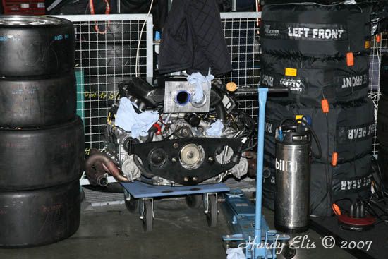 VLN 30-09-06 01 Fahrerlager 05