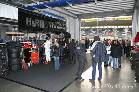 VLN 30-09-06 01 Fahrerlager 06