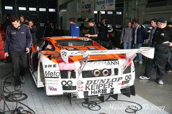 VLN 30-09-06 01 Fahrerlager 09