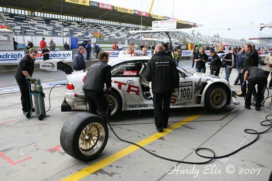 VLN 30-09-06 01 Fahrerlager 20