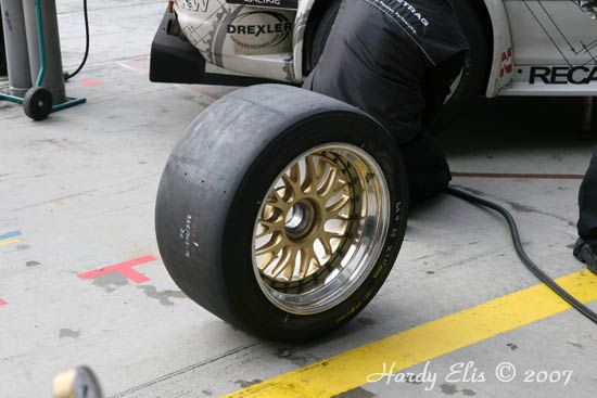 VLN 30-09-06 01 Fahrerlager 21