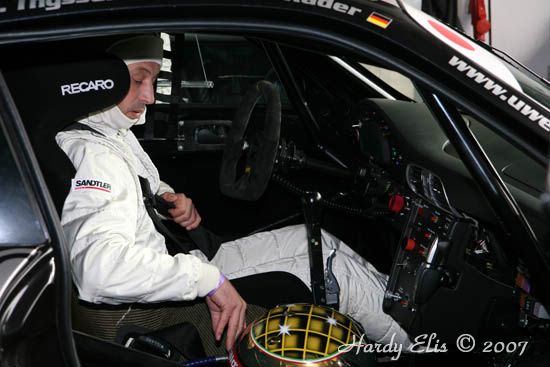 VLN 30-09-06 01 Fahrerlager 28