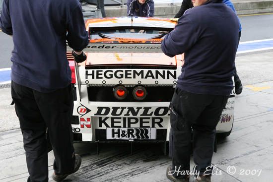 VLN 30-09-06 01 Fahrerlager 34