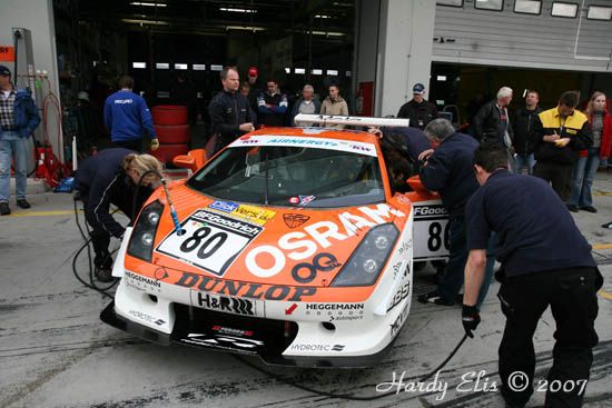 VLN 30-09-06 01 Fahrerlager 37