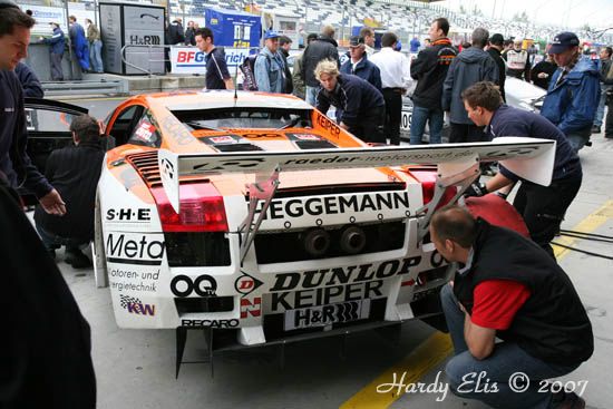 VLN 30-09-06 01 Fahrerlager 38
