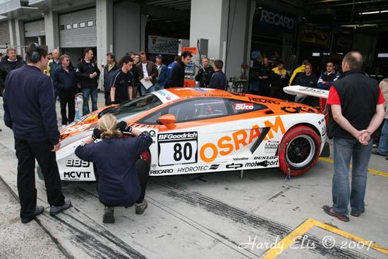 VLN 30-09-06 01 Fahrerlager 40