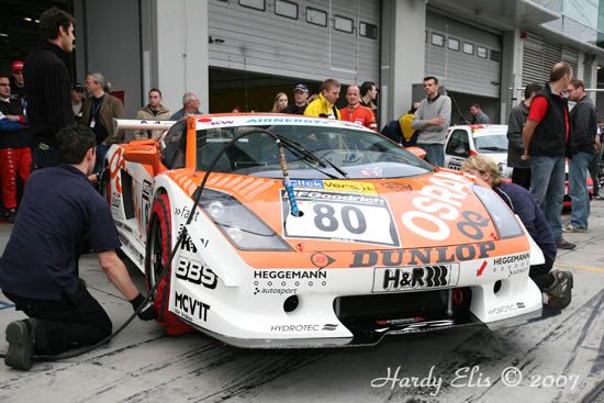 VLN 30-09-06 01 Fahrerlager 42