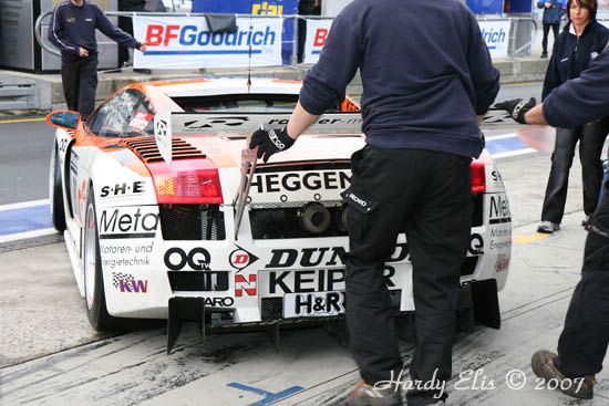 VLN 30-09-06 01 Fahrerlager 45