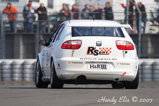 VLN 31-03-2007 01 Start-Ziel 011