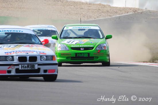 VLN 31-03-2007 01 Start-Ziel 023