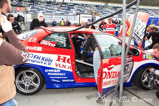 VLN 31-03-2007 03 Boxengasse 05