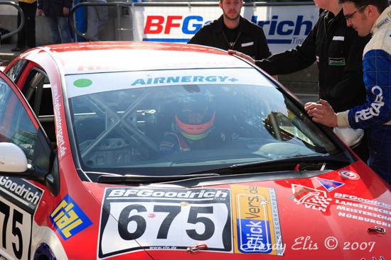 VLN 14-04-2007 01 Boxengasse 005