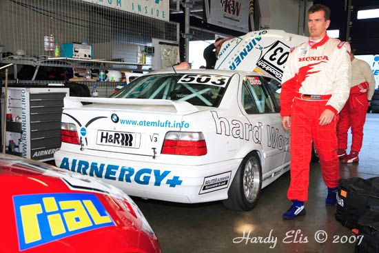 VLN 14-04-2007 01 Boxengasse 015