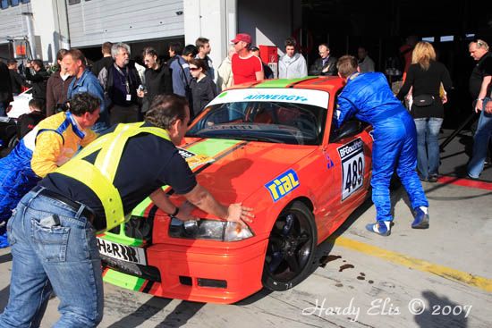 VLN 14-04-2007 01 Boxengasse 023