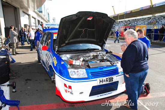 VLN 14-04-2007 01 Boxengasse 046