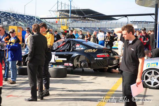 VLN 14-04-2007 01 Boxengasse 070