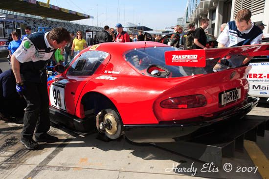 VLN 14-04-2007 01 Boxengasse 115