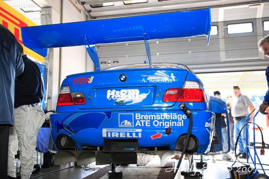 VLN 14-04-2007 01 Boxengasse 121