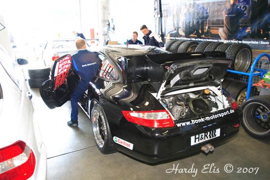 VLN 14-04-2007 01 Boxengasse 124