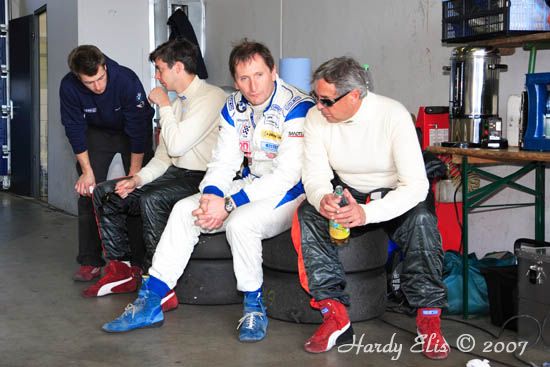 VLN 14-04-2007 01 Boxengasse 129