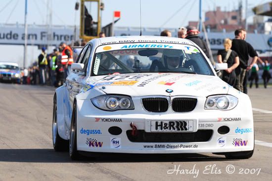 VLN 14-04-2007 02 Boxenausfahrt Startaufstellung 021