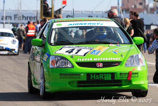 VLN 14-04-2007 02 Boxenausfahrt Startaufstellung 033
