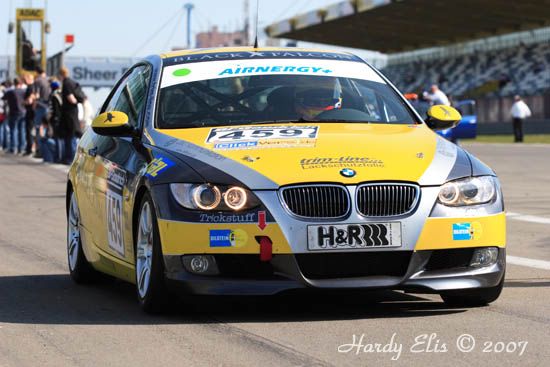VLN 14-04-2007 02 Boxenausfahrt Startaufstellung 055
