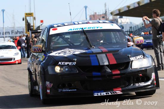 VLN 14-04-2007 02 Boxenausfahrt Startaufstellung 070