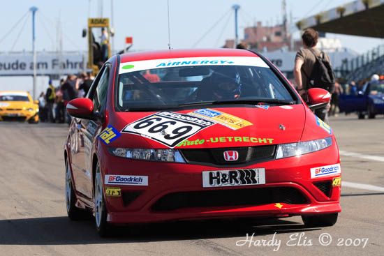 VLN 14-04-2007 02 Boxenausfahrt Startaufstellung 076