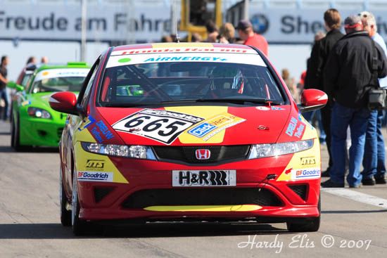 VLN 14-04-2007 02 Boxenausfahrt Startaufstellung 082