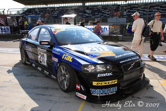 VLN 28-04-2007 01 Boxengasse 05